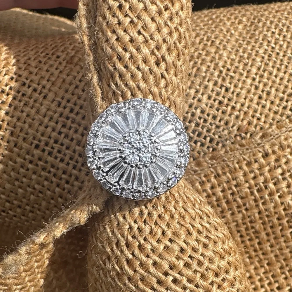 Sterling White CZ baguettes Halo Cocktail Ring Elegant sparkly size 5